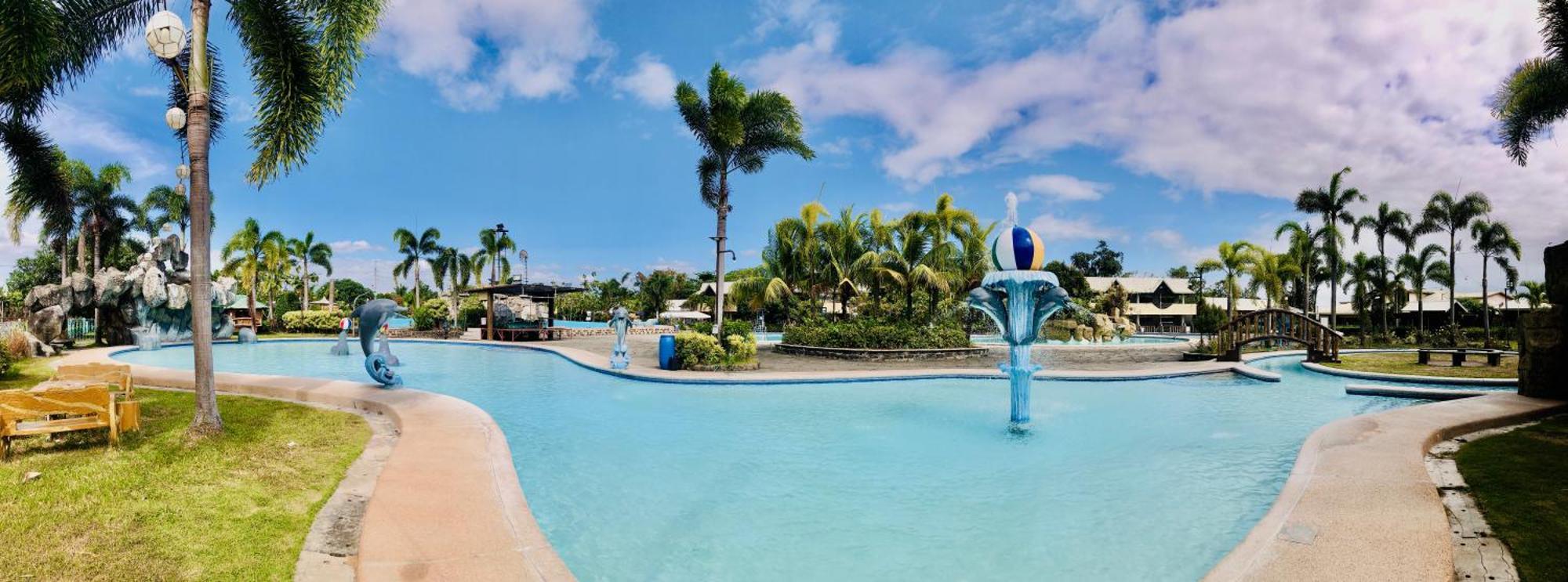 Klir Waterpark Resort And Hotels Guiguinto Экстерьер фото